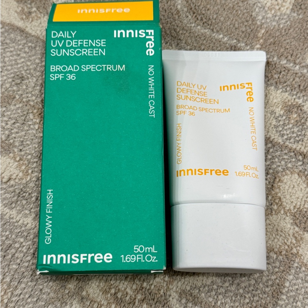 Innisfree Daily UV Defense Sunscreen SPF 36 - Green and White